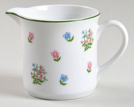 Petite Fleur Creamer