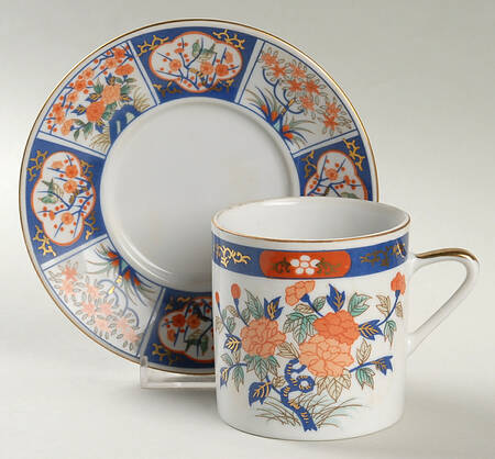 8560 Flat Cup & Saucer Set