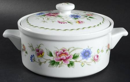 Spring Night 1.5 Qt Round Covered Casserole