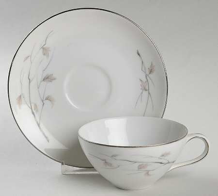 SAJ3 Flat Cup & Saucer Set by Saji