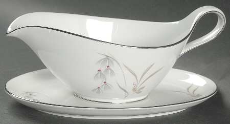 Fantasy Gravy Boat with Attached Underplate