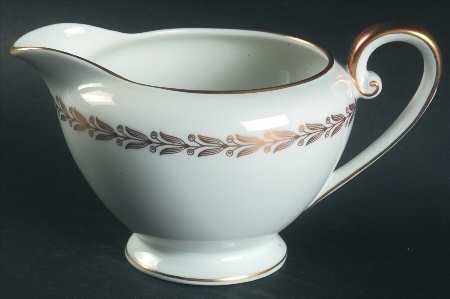 Golden Classic Creamer