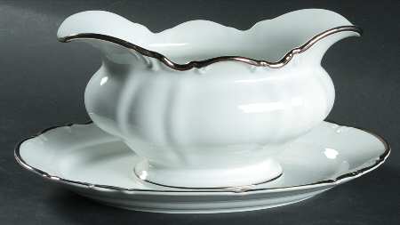 Wedding Band Gravy Boat with Attached Underplate