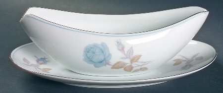 Alice Blue Gravy Boat & Underplate/Relish