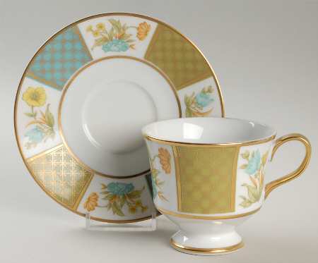 Andante Footed Cup & Saucer Set