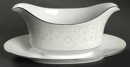 Antique Lace Gravy Boat with Attached Underplate
