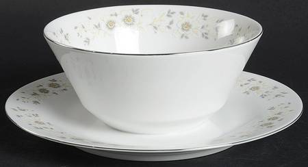 Antibes Gravy Boat with Attached Underplate
