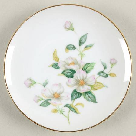 Apple Blossom (Fine China, Coupe Shape) Bread & Butter Plate