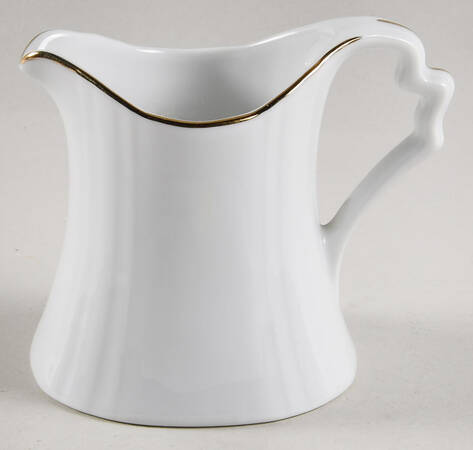 Aristcrat White Creamer