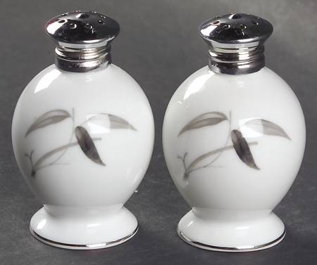 Bamboo Knight Salt & Pepper Set