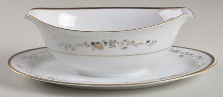 Balmoral Gravy Boat with Attached Underplate