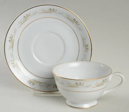 Belaire Footed Cup & Saucer Set