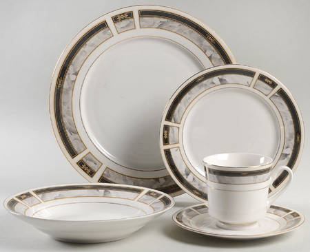 Bellvue 5 Piece Place Setting by Sango