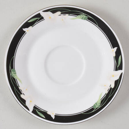 Black Fantasy Saucer