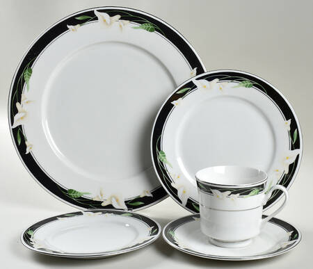Black Fantasy 40 Piece Estate Set