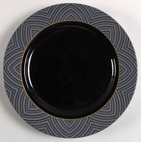 Black Magic 12" Chop Plate (Round Platter)