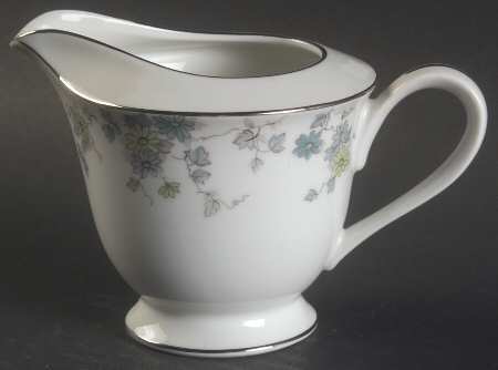 Bon Aire Creamer