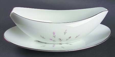 Boutonniere Gravy Boat & Underplate/Relish