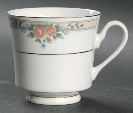 Bouquet Footed Cup
