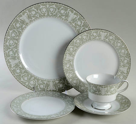 Buckingham 40 Piece Estate Set