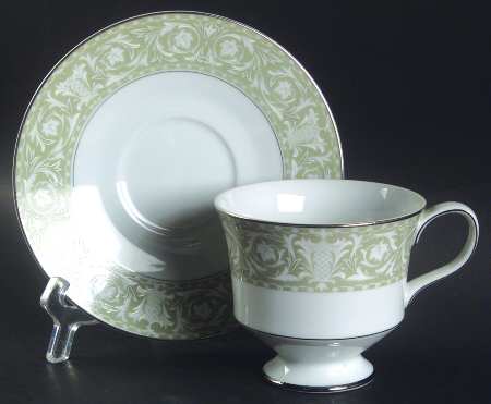 Buckingham Footed Cup & Saucer Set
