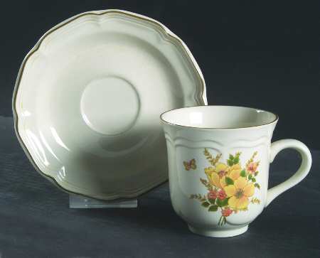Butterfly II Flat Cup & Saucer Set