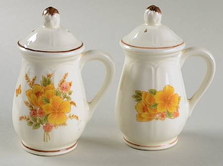Butterfly II Salt & Pepper Set