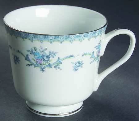 Cahill Footed Cup