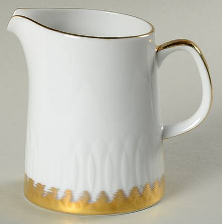 Camelot Creamer