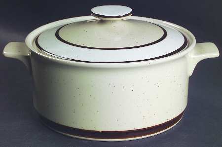 Capri 2 Qt Round Covered Casserole