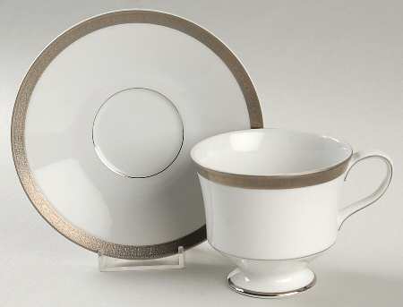 Carlotta Footed Cup & Saucer Set
