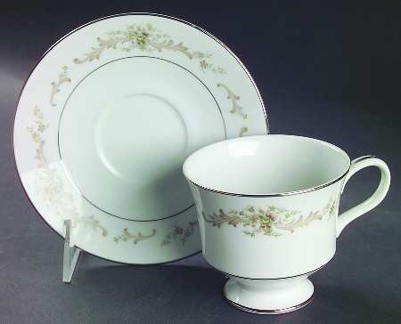 Carousel Footed Cup & Saucer Set