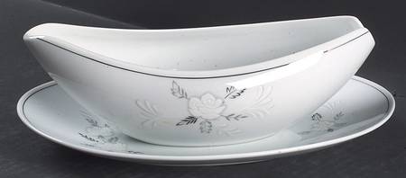 Carole Gravy Boat & Underplate/Relish