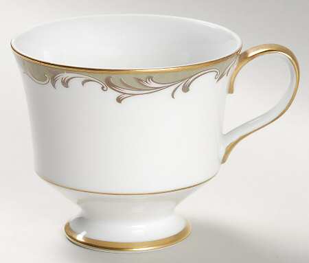 Chateau Footed Cup