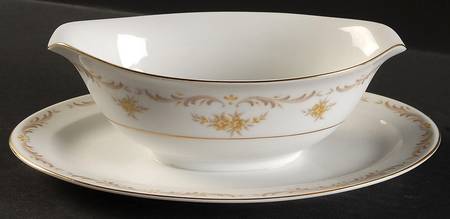 Cheltenham Gravy Boat with Attached Underplate