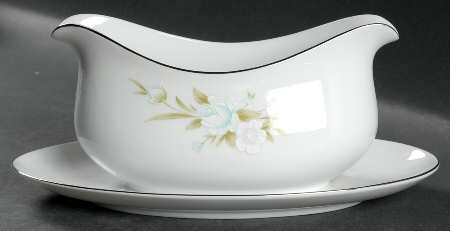 Chapel Rose Gravy Boat with Attached Underplate