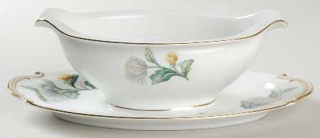 Chrysanthemum (Rim) Gravy Boat with Attached Underplate