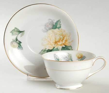 Chrysanthemum (Rim) Footed Cup & Saucer Set