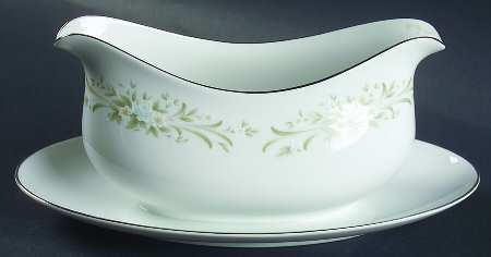 Claridge Gravy Boat with Attached Underplate