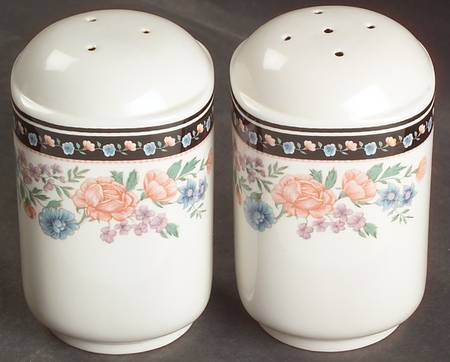 Claremore Salt & Pepper Set