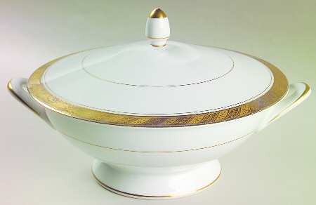 Cleopatra Round Covered Vegetable
