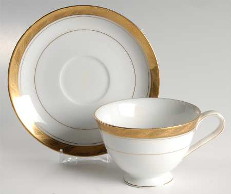 Cleopatra Footed Cup & Saucer Set
