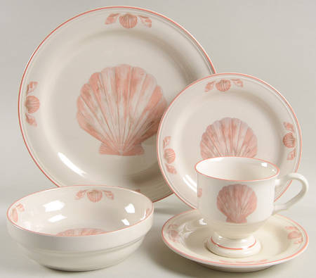 Coquille (Korea, Taiwan) 5 Piece Place Setting