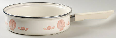 Coquille (Korea, Taiwan) 9" Metal Skillet
