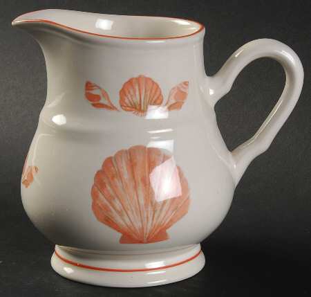 Coquille (Korea, Taiwan) Creamer