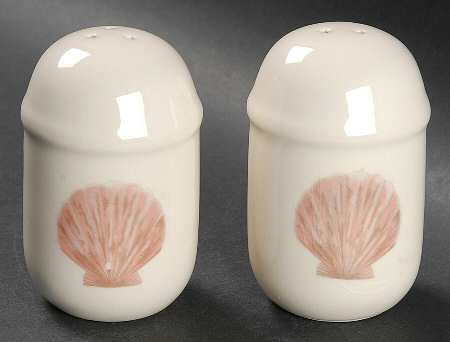 Coquille (Korea, Taiwan) Salt & Pepper Set