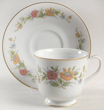 Cortina Footed Cup & Saucer Set