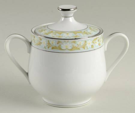 Daisy Chain Sugar Bowl & Lid