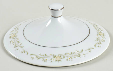 Debutante Lid for Round Vegetable