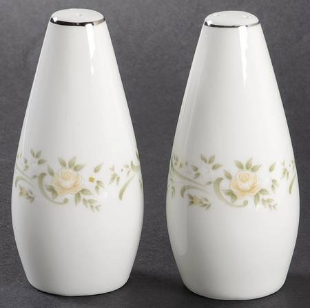 Debutante Salt & Pepper Set